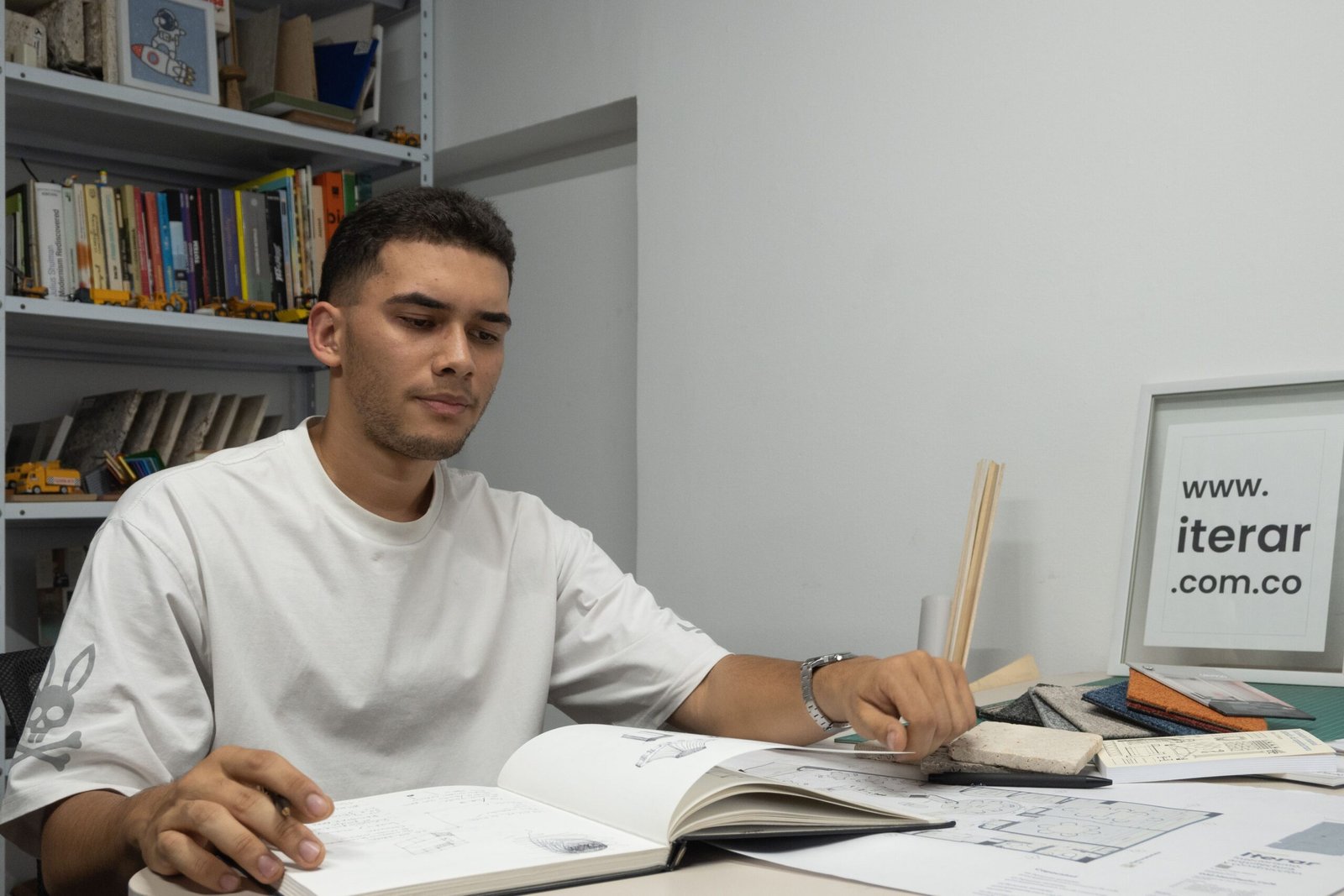 Vladimir Montoya Arquitecto